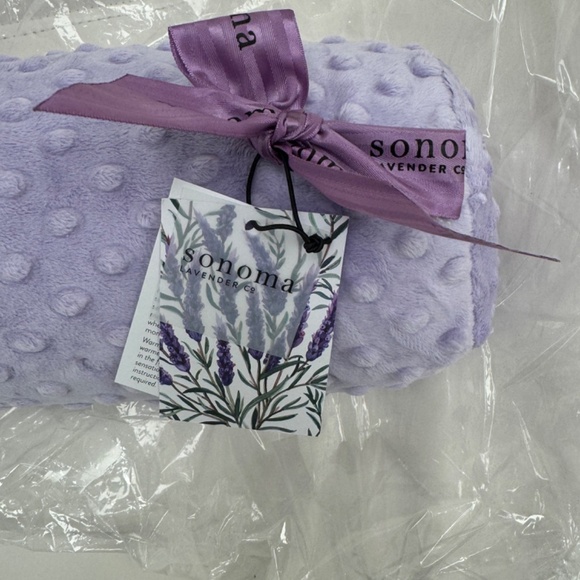 Sonoma Lavender Spa Bolster Neck Roll in Classic Lilac Dots Purple Heatable NEW - Picture 8 of 16